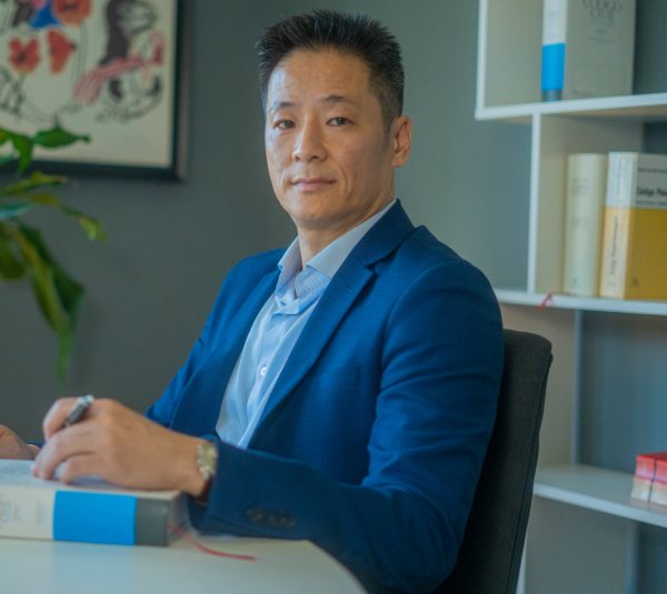 Advogado Jaime Guo - Advogado Acidentes de Viação, Direito Comercial, Direitos dos Estrangeiros e Migrações